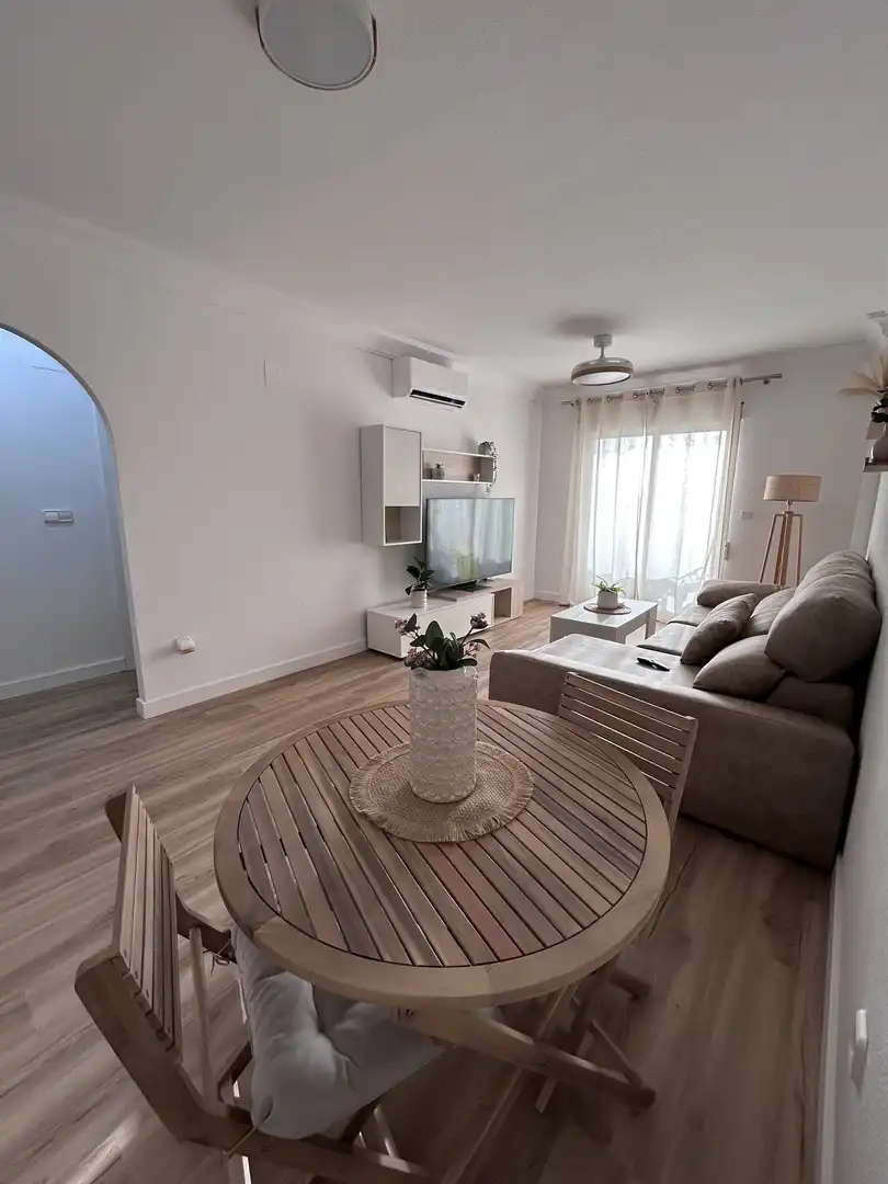 Wohnung zum Verkauf in Río Bidasoa, 26, Cartagena Wohnzimmer von Wohnung zum Verkauf in Cartagena mit Klimaanlage, Schwimmbad und Balkon