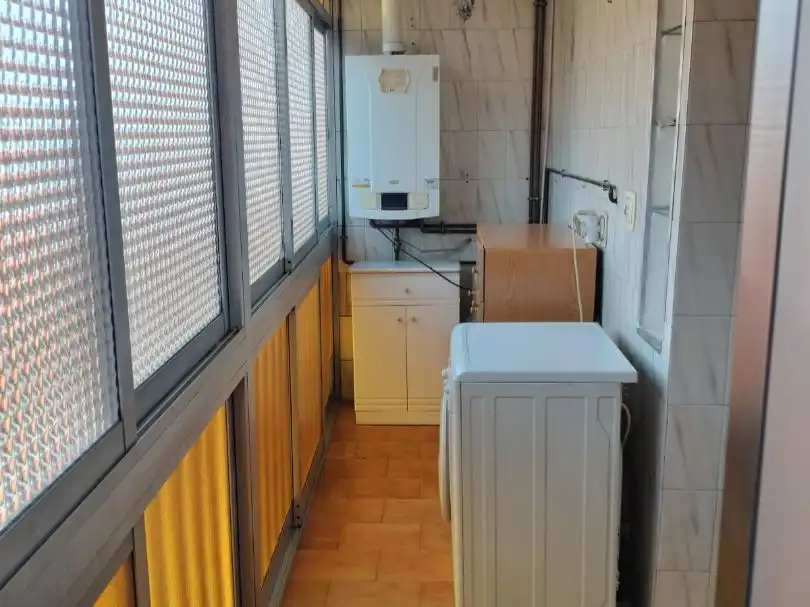 Pis en venda a Calle de Casalarreina, 22, Ambroz Cuina de Pis en venda en Madrid amb Aire condicionat, Calefacció i Terrassa