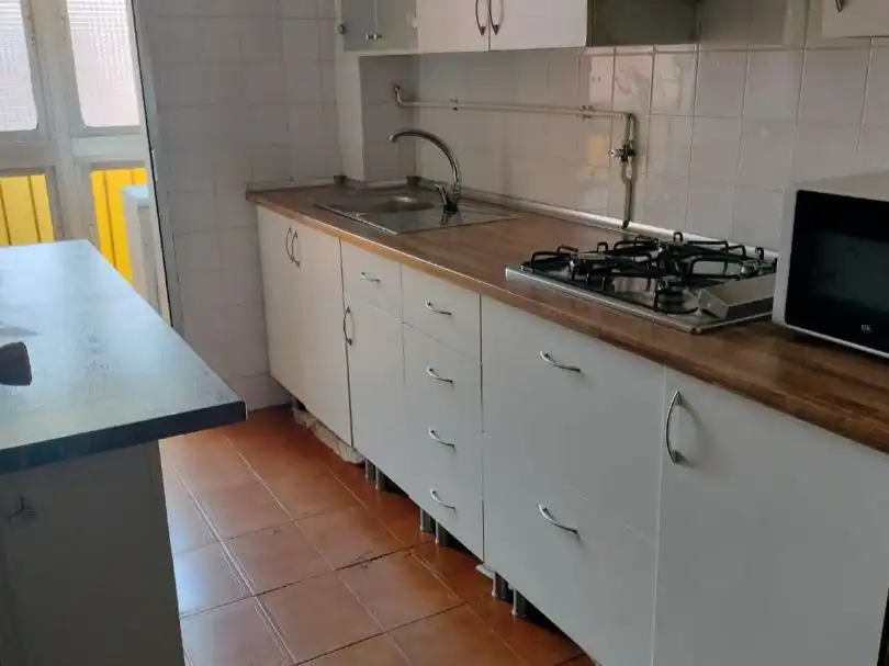 Pis en venda a Calle de Casalarreina, 22, Ambroz Cuina de Pis en venda en Madrid amb Aire condicionat, Calefacció i Terrassa