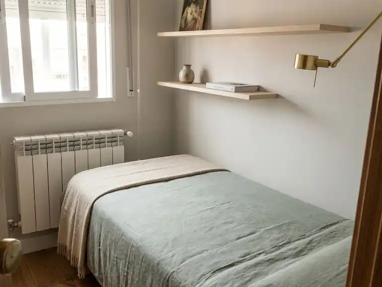 Pis en venda a Calle de Casalarreina, 22, Ambroz Dormitori de Pis en venda en Madrid amb Aire condicionat, Calefacció i Terrassa