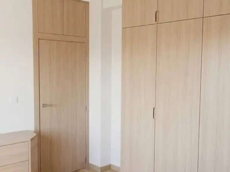 Pis en venda a Calle de Casalarreina, 22, Ambroz Dormitori de Pis en venda en Madrid amb Aire condicionat, Calefacció i Terrassa