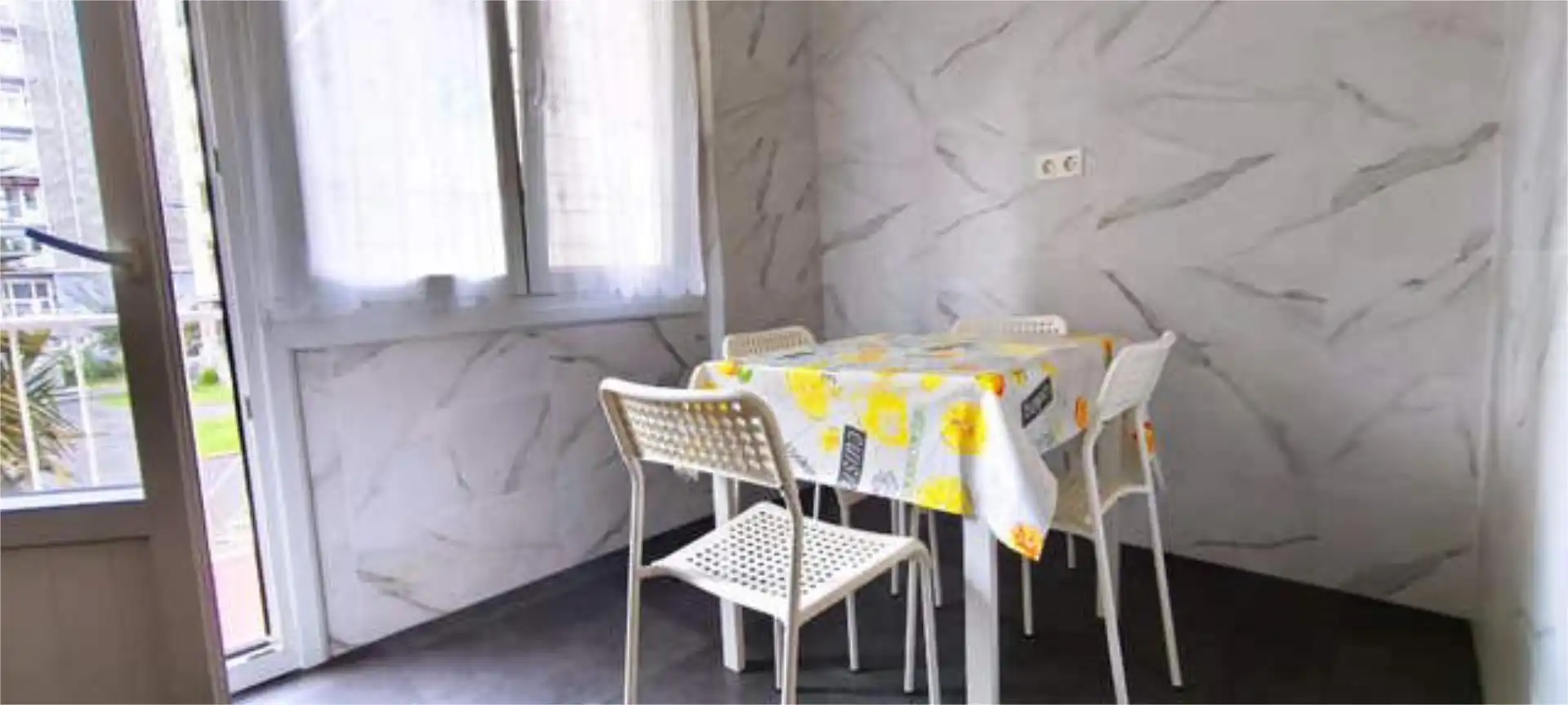 Piso de alquiler en San Pedro de Deusto - La Ribera Comedor de Piso de alquiler en Bilbao con Calefacción, Jardín privado y Amueblado