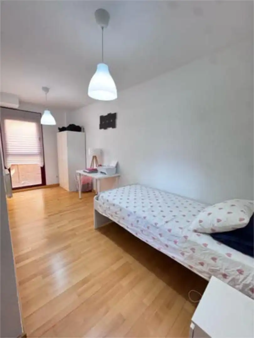 Wohnung zum Verkauf in La Muela Schlafzimmer von Wohnung zum Verkauf in La Muela mit Heizung, Privatgarten und Terrasse