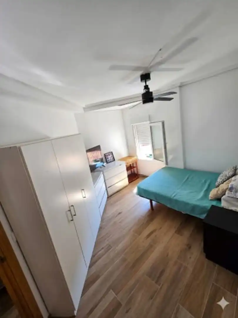 Habitación de Piso en venta en Valencia con Aire acondicionado