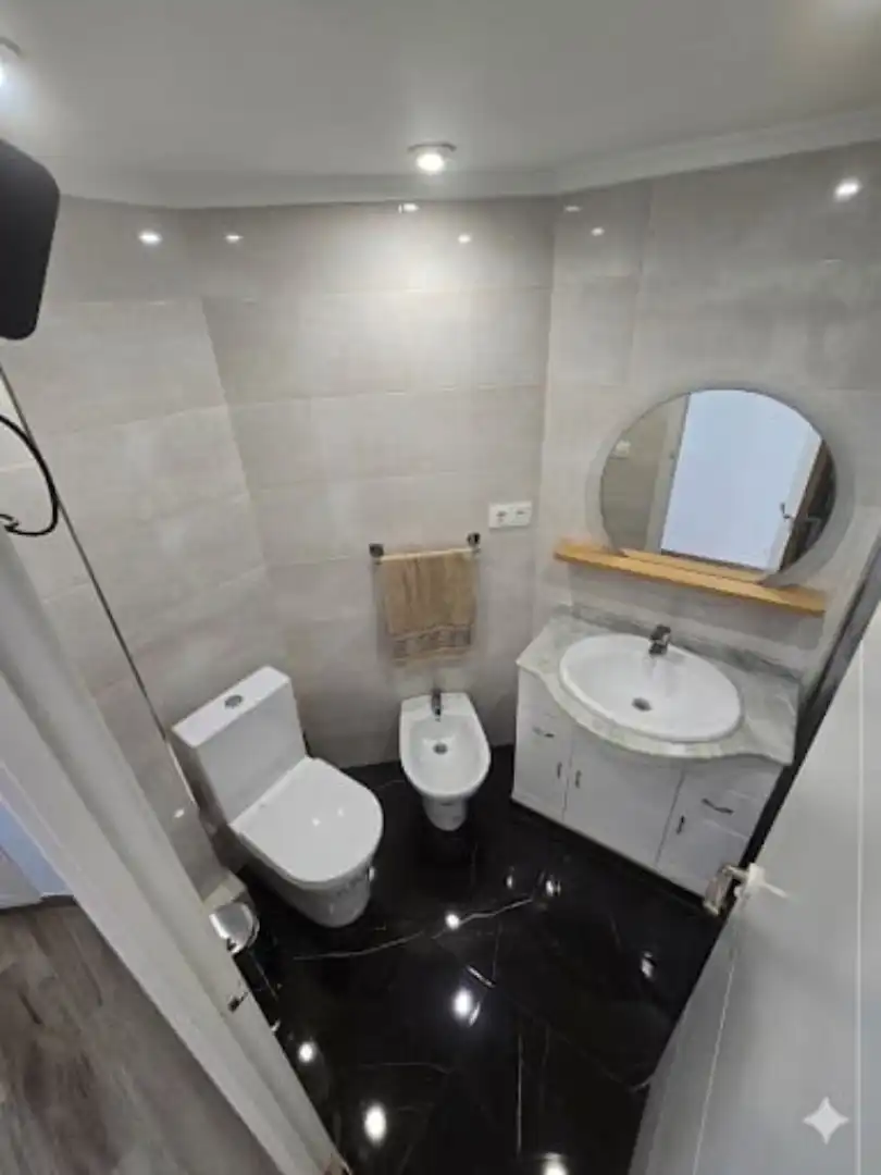Baño de Piso en venta en Valencia con Aire acondicionado