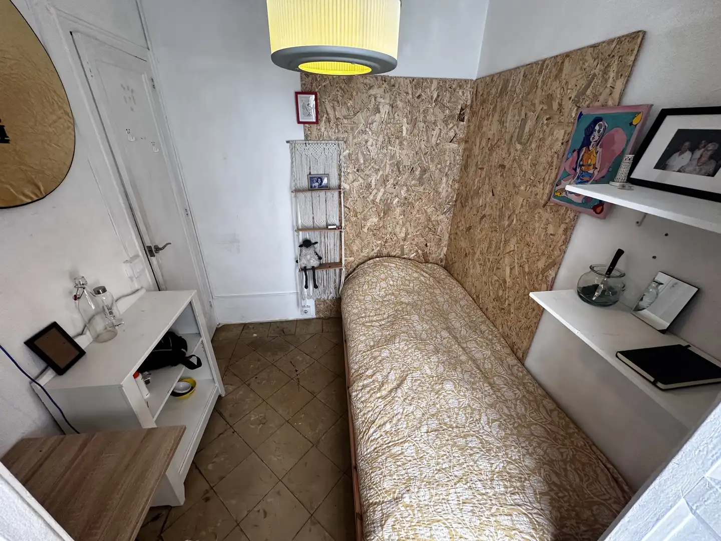 Habitació a Carrer de Sant Elm, 80, La Barceloneta Dormitori de Pis per a compartir en Barcelona amb Calefacció, Moblat i Balcó