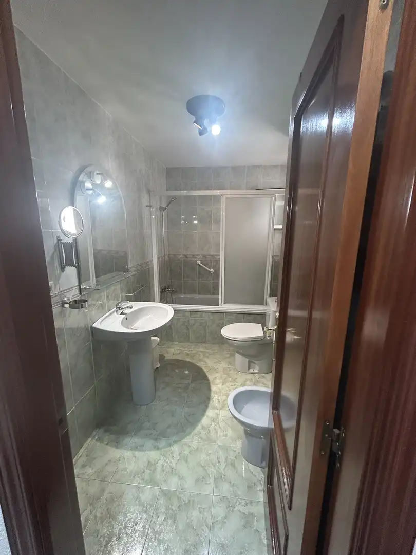 Piso de alquiler en Calle Lepanto, 34, Maracena Baño de Piso de alquiler en Maracena con Aire acondicionado, Calefacción y Amueblado