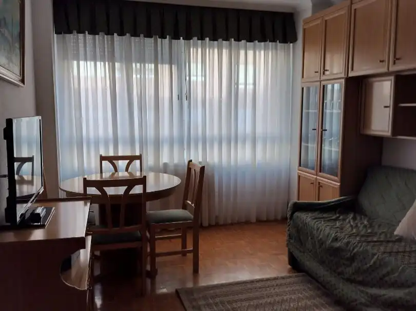 Comedor de Apartamento de alquiler en Palencia con Calefacción, Parquet y Amueblado