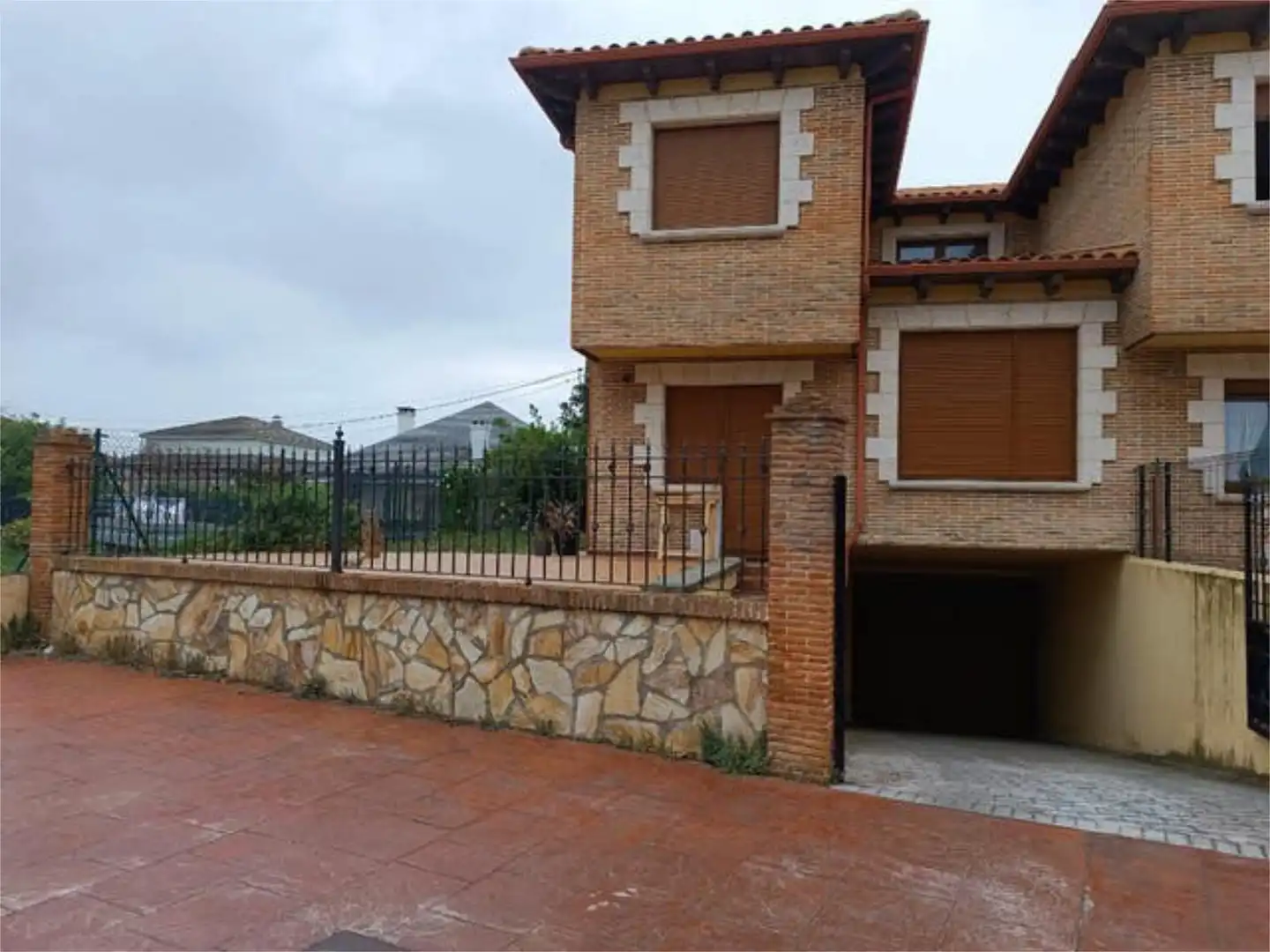 Exterior view of Detached homes for rent in Santander