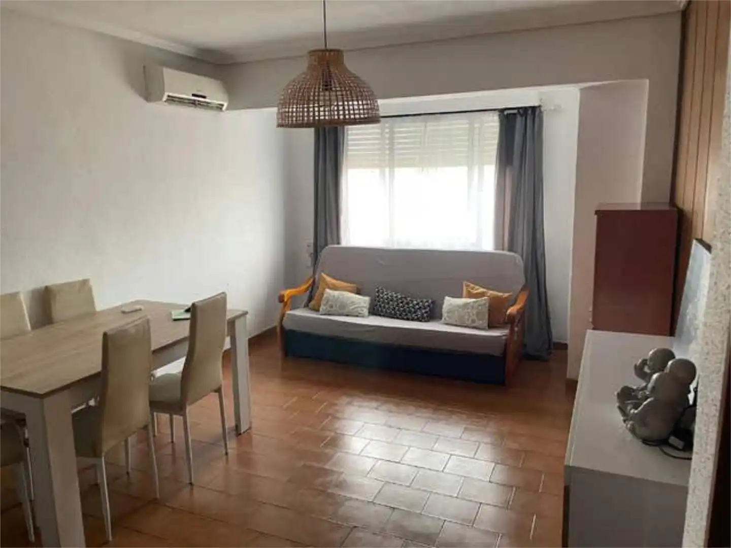 Flat for rent in Zona Calle Valencia Flat for rent in Zona Calle Valencia