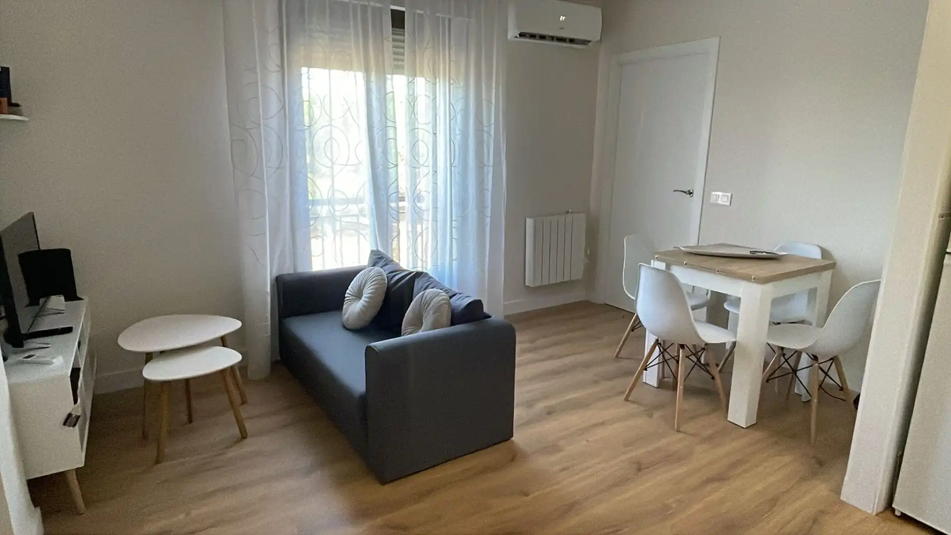 Piso de alquiler en Avenida de Castilla la Mancha, 30, Avenida Europa - San Antón Sala de estar de Piso de alquiler en Toledo con Aire acondicionado, Calefacción y Amueblado