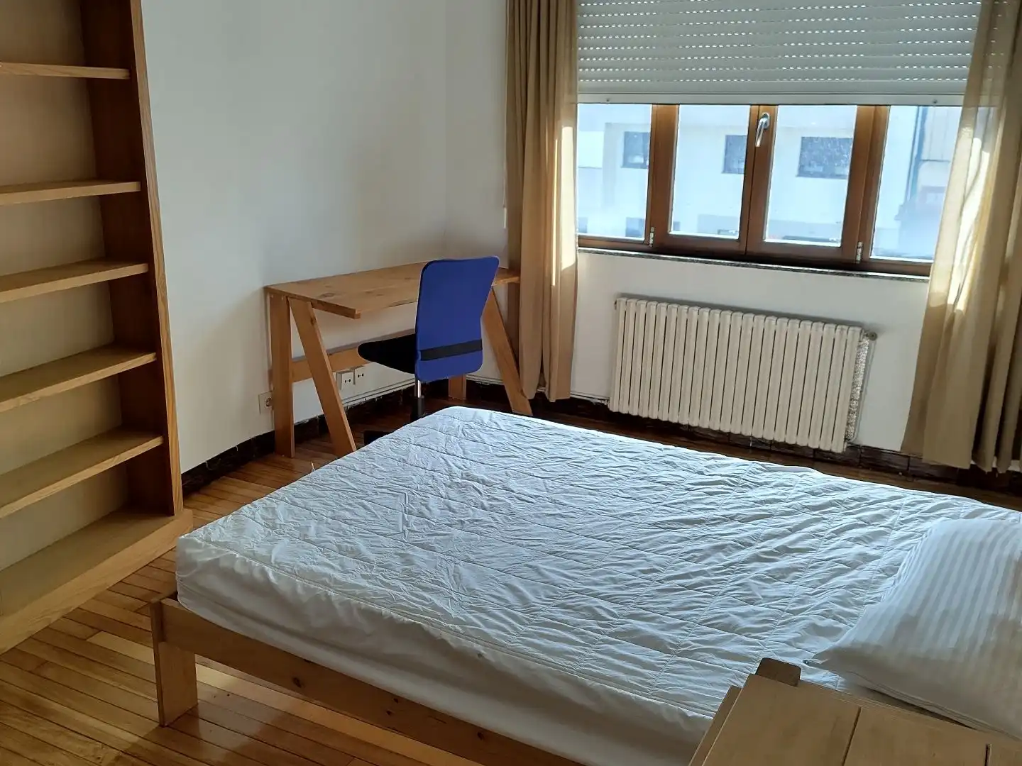 Flat for rent in Rúa do Hórreo, 89, Ensanche - Sar Bedroom of Flat for rent in Santiago de Compostela with Heating, Parquet flooring and Furnished