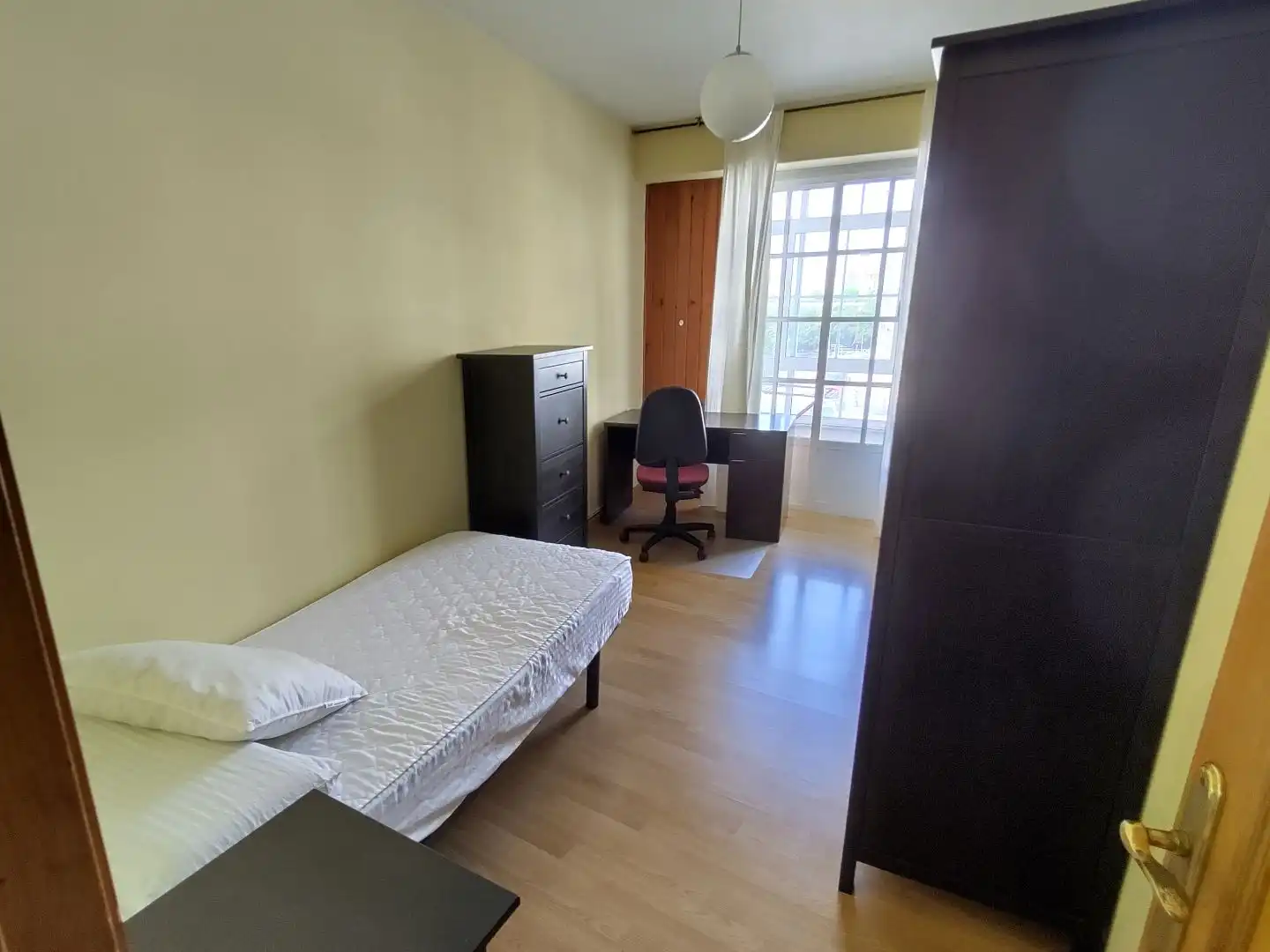Flat for rent in Rúa do Hórreo, 89, Ensanche - Sar Bedroom of Flat for rent in Santiago de Compostela with Heating, Parquet flooring and Furnished