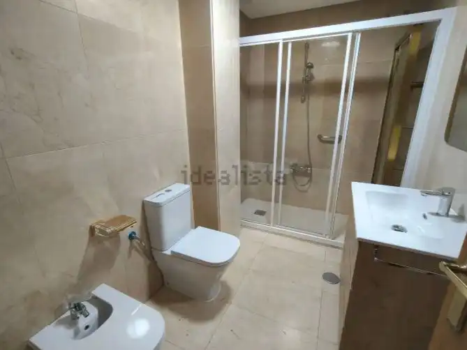 Piso de alquiler en Gran Vía, 74, Salamanca Capital Baño de Piso de alquiler en Salamanca Capital