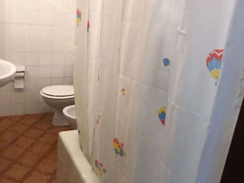 Flat for rent in Calle José Manuel Pedregal, 14, Avilés Bathroom of Flat for rent in Avilés with Terrace
