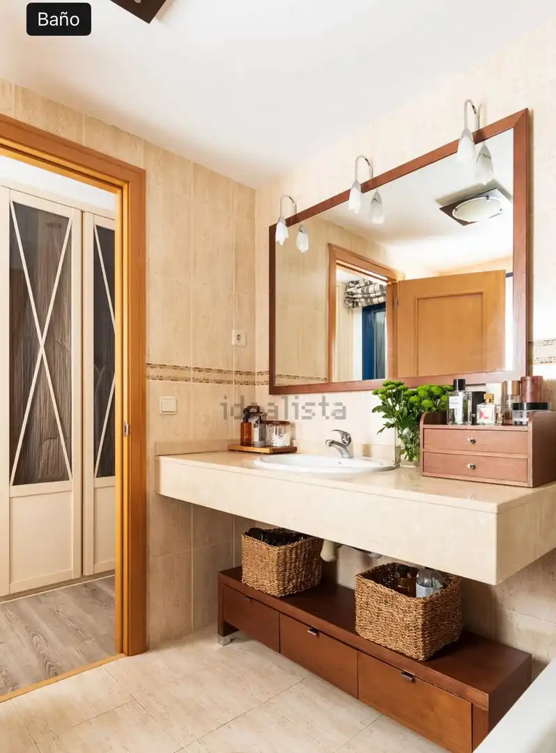 Piso en venta en Avenida de Los Estudiantes, 31, Zaragoza Capital Baño de Piso en venta en Zaragoza Capital con Aire acondicionado, Terraza y Piscina