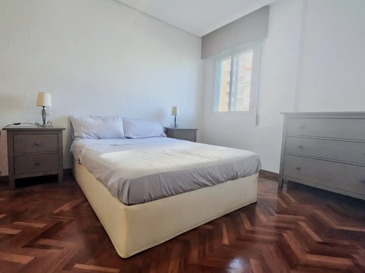 Flat for sale in A-1 Vía de Servicio, 20, Castilla Bedroom of Flat for sale in Madrid with Air Conditioner, Heating and Parquet flooring