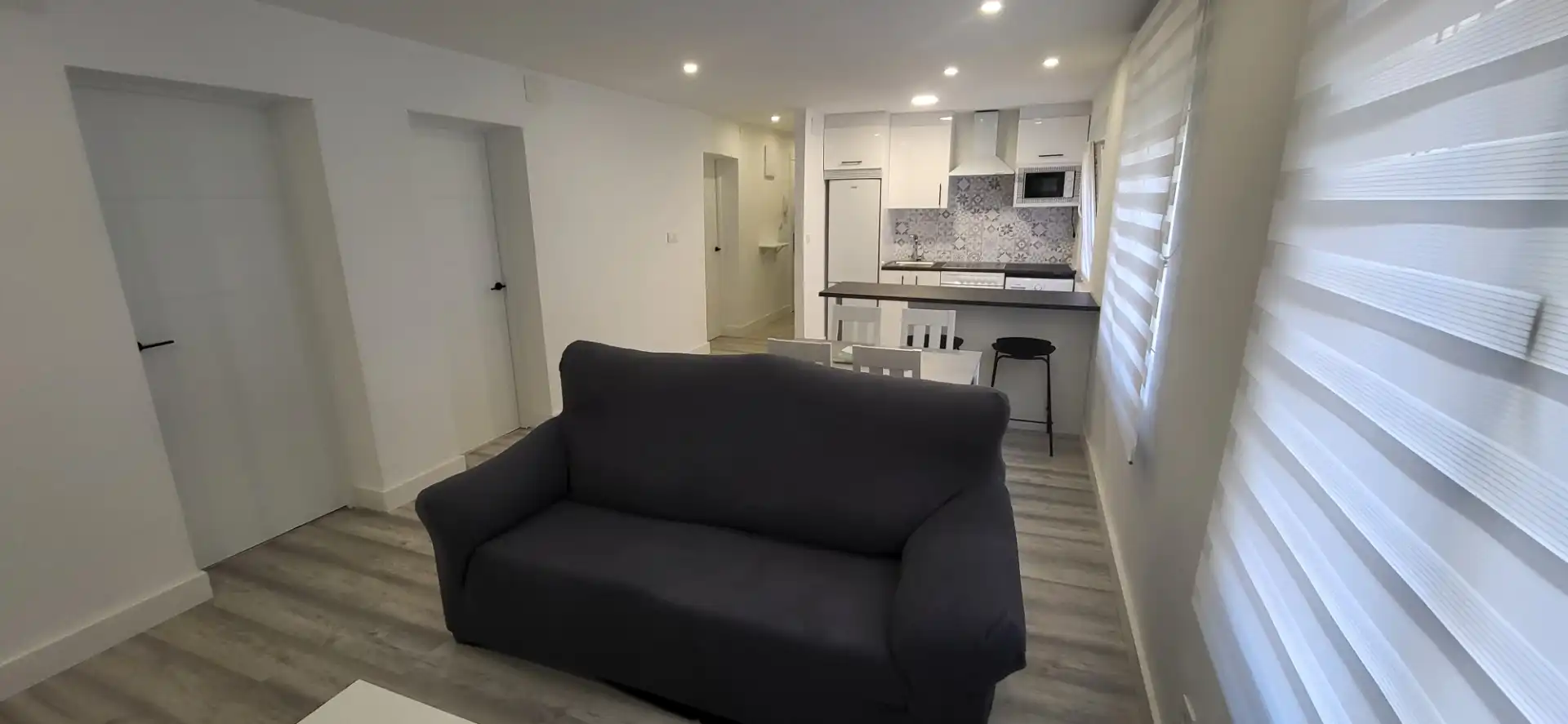 Flat for rent in Calle de Favila, 15, Versalles Flat for rent in Calle de Favila, 15, Versalles