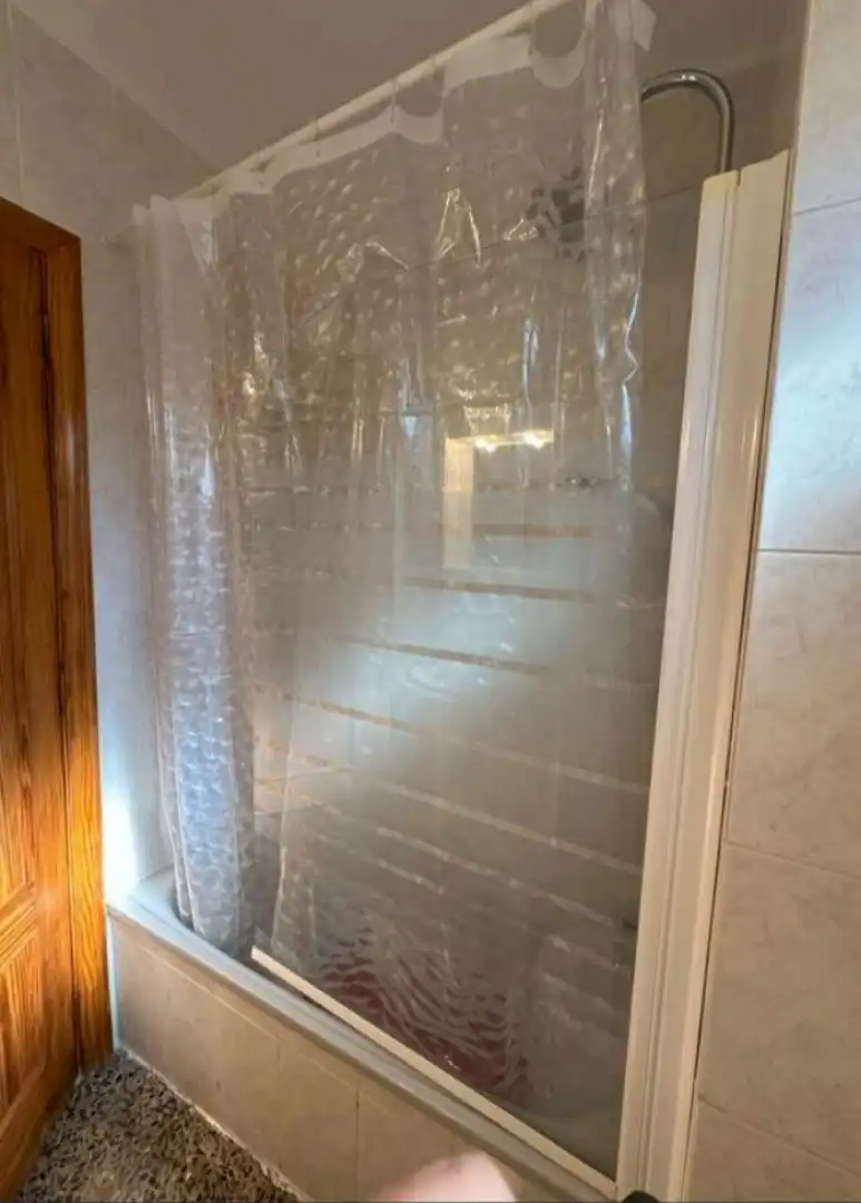 Flat for rent in Calle Nuestra Señora del Camino, 4, César Casariego - Santa Clara - Nuevo Obrero Bathroom of Flat for rent in Santa Cruz de Tenerife with Air Conditioner, Terrace and Storage room