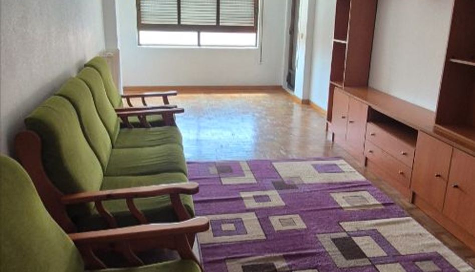 Piso en venta en Avenida San Ignacio de Loyola, 68, Trobajo del Camino, San Andrés del Rabanedo - imagen 1 Foto 1 de Piso en venta en Avenida San Ignacio de Loyola, 68, Trobajo del Camino, San Andrés del Rabanedo