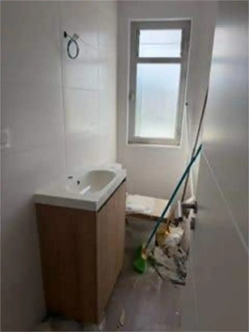 Bathroom of Flat for rent in Santiago de Compostela   with Heating