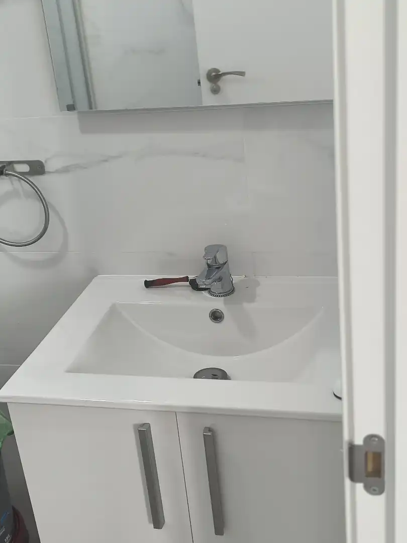 Apartments for rent in Calle Petunia, 15, El Tablero Bathroom of Apartments for rent in Santa Cruz de Tenerife with Parquet flooring, Terrace and Furnished
