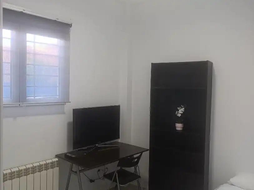 Room in Calle Química, 11, Virgen del Rosario Living room of Flat for share in Torrejón de Ardoz with Heating, Parquet flooring and Furnished