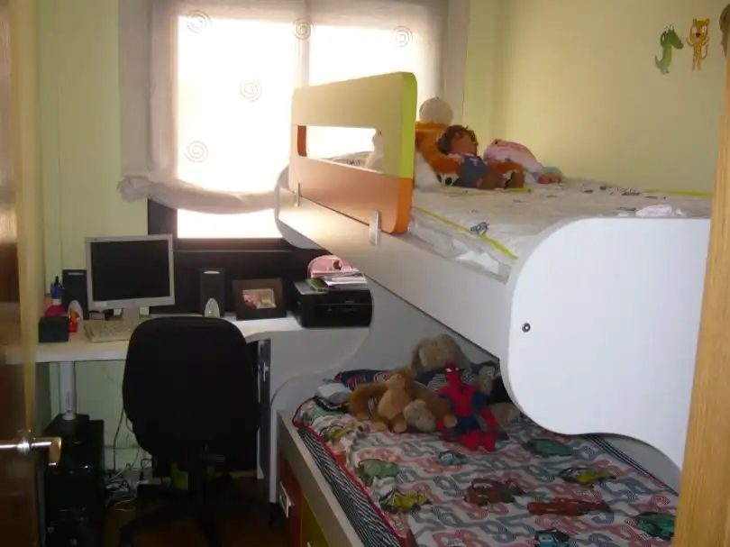 Wohnung zur Miete in Carrer de Sol I Padrís, 18, Centre - Sant Oleguer