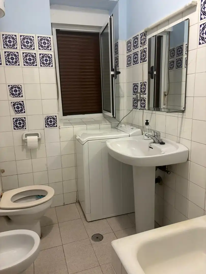 Bathroom of Flat for rent in Langreo  with Parquet flooring and Furnished