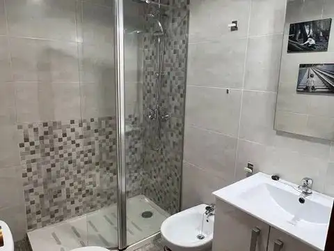 Flat for rent in Calle Conde de Gondomar, 11, Zona Centro Bathroom of Flat for rent in Córdoba with Air Conditioner, Heating and Furnished