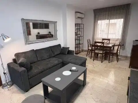 Flat for rent in Calle Conde de Gondomar, 11, Zona Centro Living room of Flat for rent in Córdoba with Air Conditioner, Heating and Furnished