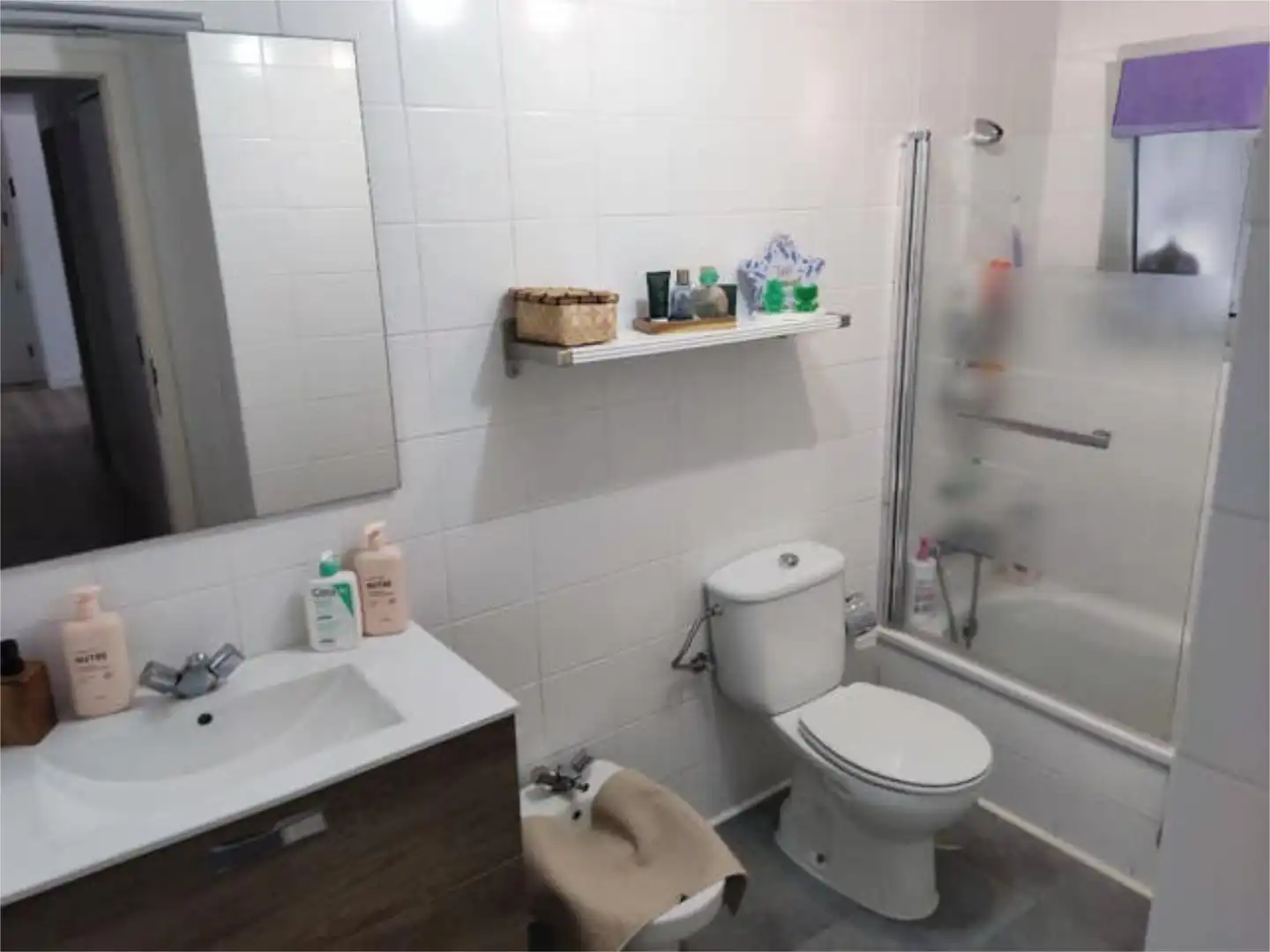 Flat for rent in Alisios Bathroom of Flat for rent in Santa Cruz de Tenerife
