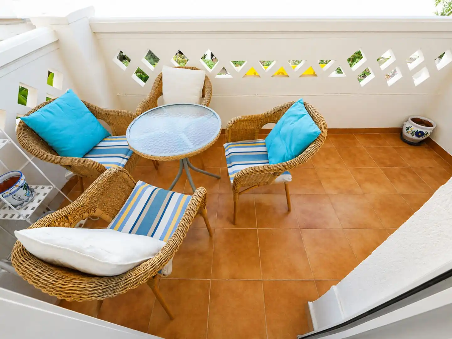 Piso de alquiler en Avenida Juan Vargas, Nueva Alcántara Terraza de Piso de alquiler en Marbella con Terraza, Piscina y Amueblado