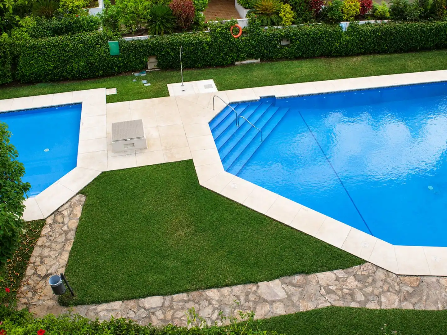 Piso de alquiler en Avenida Juan Vargas, Nueva Alcántara Piscina de Piso de alquiler en Marbella con Terraza, Piscina y Amueblado