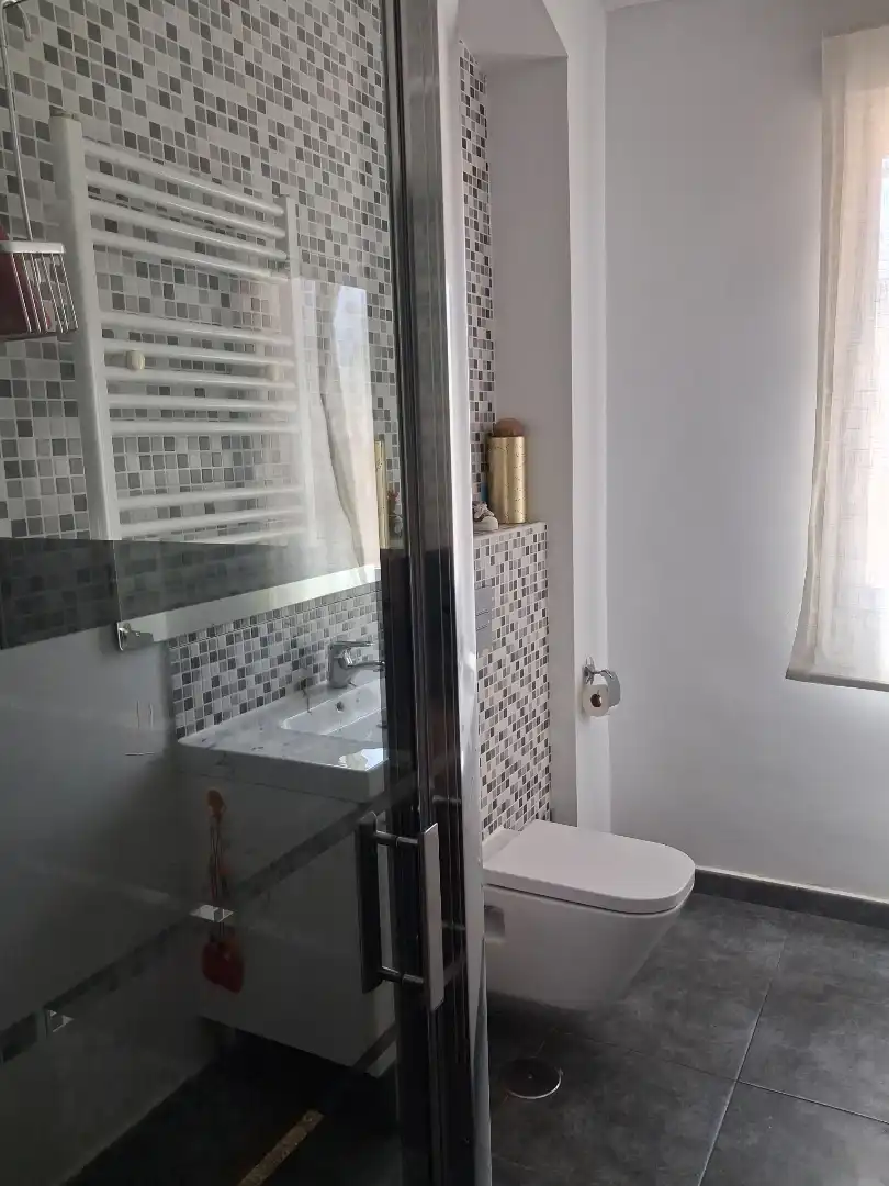 Flat for rent in Avenida del Río Boladiez, 47, Santa María de Benquerencia Bathroom of Flat for rent in Toledo with Air Conditioner, Heating and Furnished