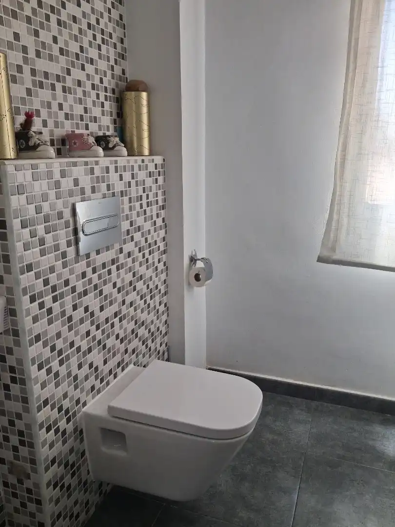 Flat for rent in Avenida del Río Boladiez, 47, Santa María de Benquerencia Bathroom of Flat for rent in Toledo with Air Conditioner, Heating and Furnished