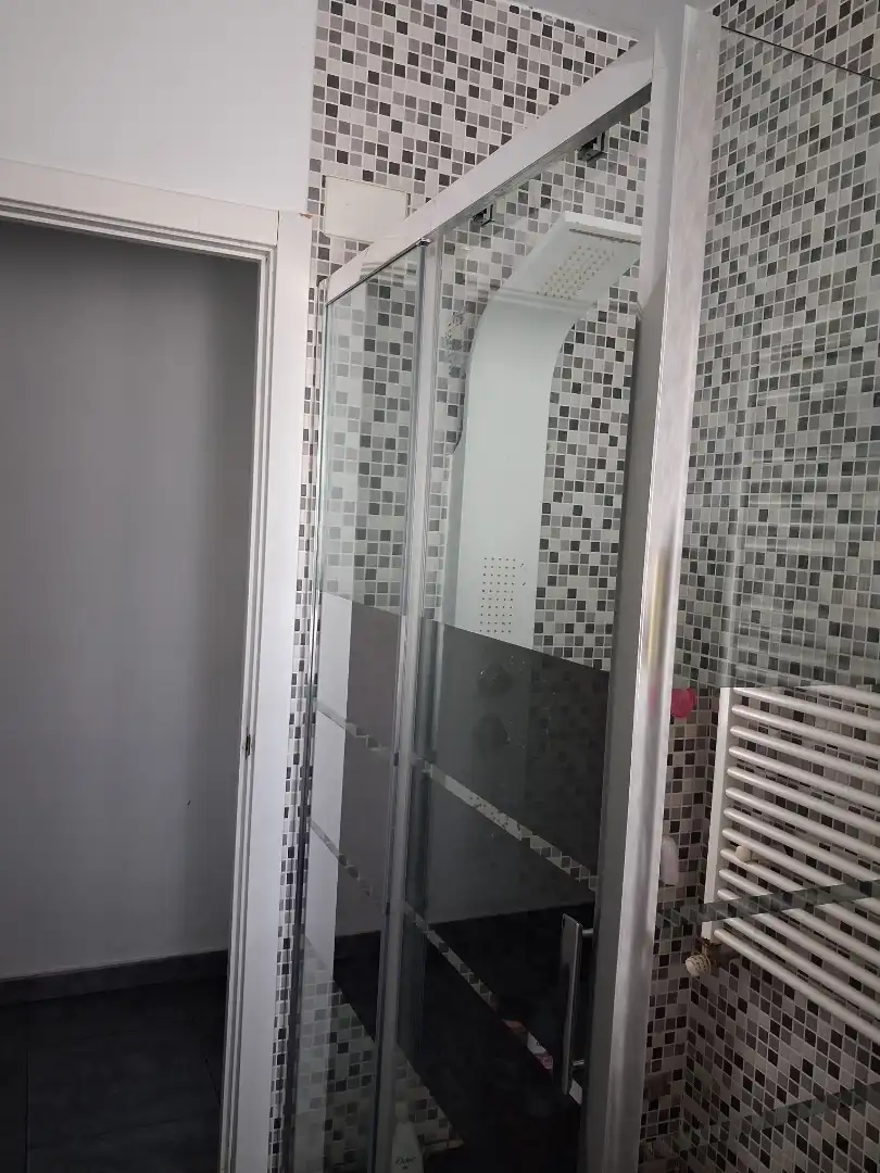 Flat for rent in Avenida del Río Boladiez, 47, Santa María de Benquerencia Bathroom of Flat for rent in Toledo with Air Conditioner, Heating and Furnished