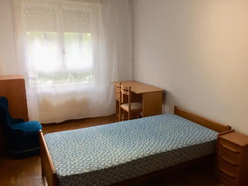 Pis de lloguer a Dulzaina Kalea, 7, San Cristóbal Dormitori de Pis de lloguer en Vitoria - Gasteiz amb Calefacció, Parquet i Terrassa