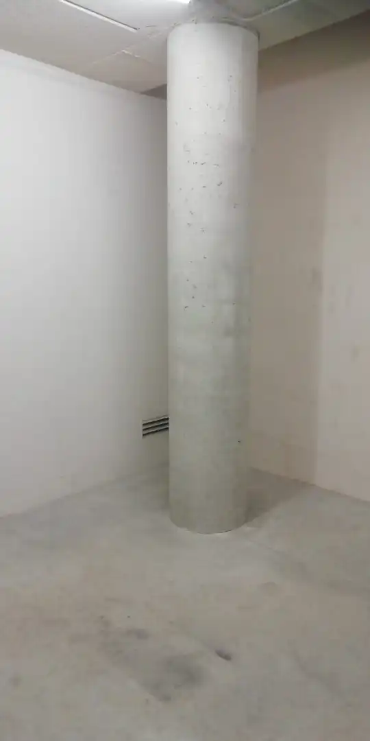 Vista exterior de Trastero en venta en  Pamplona / Iruña
