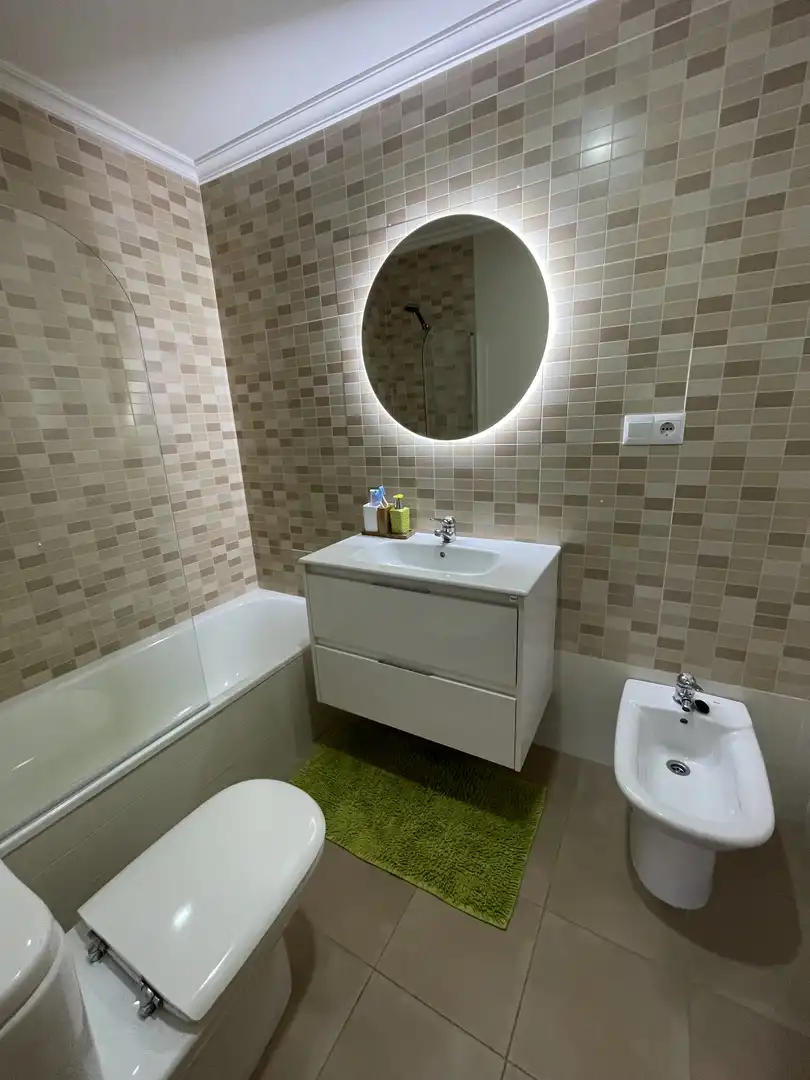 Flat for rent in Avenida de Barraña, 43, Boiro Bathroom of Flat for rent in Boiro with Heating, Parquet flooring and Storage room