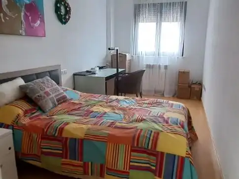 Piso en venta en Calle de Hernán Cortés, 46, Peñaranda de Bracamonte Habitación de Piso en venta en Peñaranda de Bracamonte con Terraza