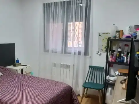 Piso en venta en Calle de Hernán Cortés, 46, Peñaranda de Bracamonte Habitación de Piso en venta en Peñaranda de Bracamonte con Terraza