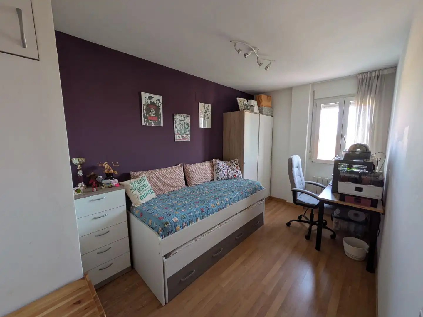 Ático en venta en Calle Cuba, 2, San Pedro Habitación de Ático en venta en Albacete con Aire acondicionado, Calefacción y Terraza