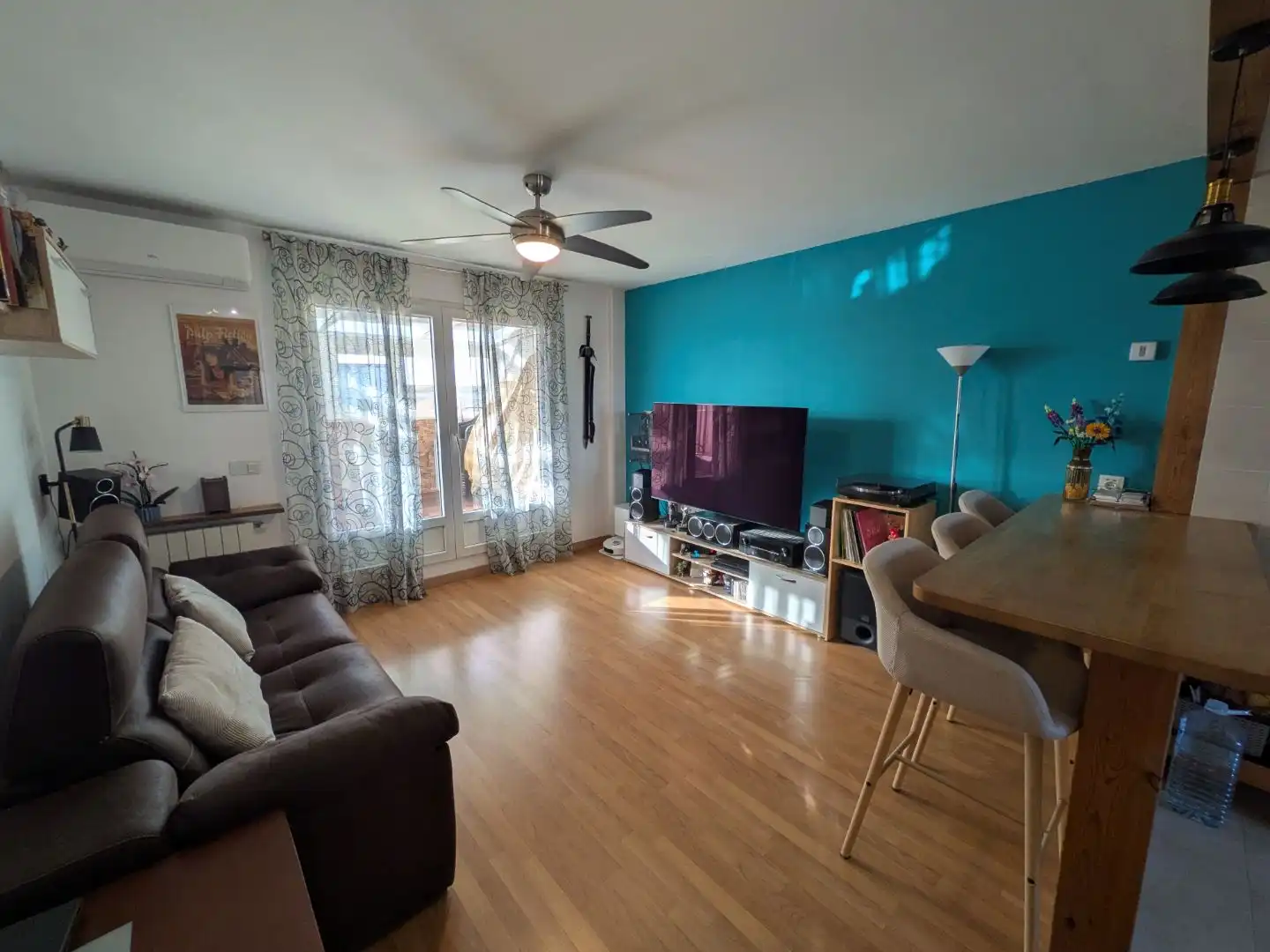 Ático en venta en Calle Cuba, 2, San Pedro Sala de estar de Ático en venta en Albacete con Aire acondicionado, Calefacción y Terraza