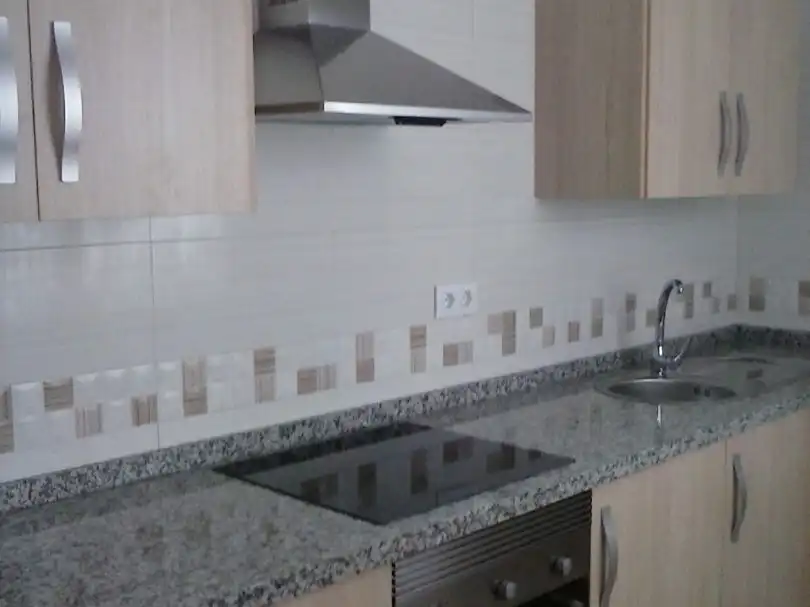 Ground floor for rent in Avenida Molinillo, 8, Guillena pueblo Kitchen of Ground floor for rent in Guillena with Air Conditioner, Storage room and Furnished