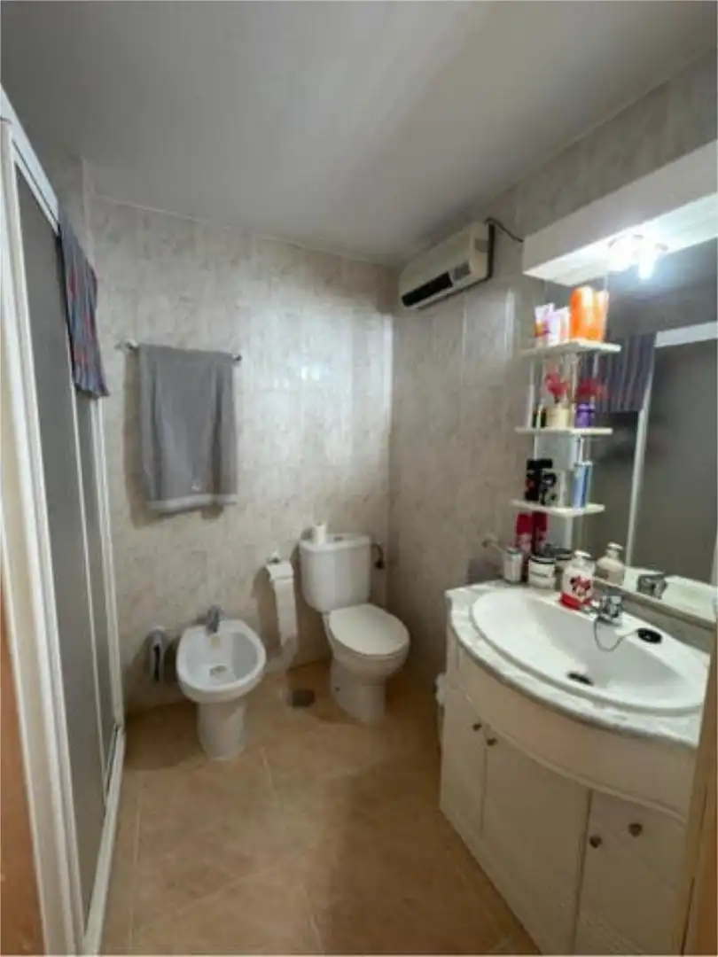 Flat for rent in Santa María de Benquerencia Bathroom of Flat for rent in Toledo with Heating, Private garden and Terrace