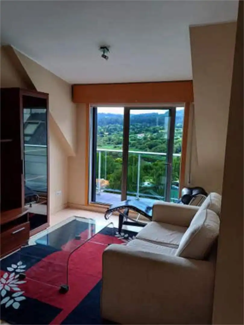 Ático de alquiler en Betanzos Sala de estar de Ático de alquiler en Betanzos con Calefacción, Terraza y Trastero