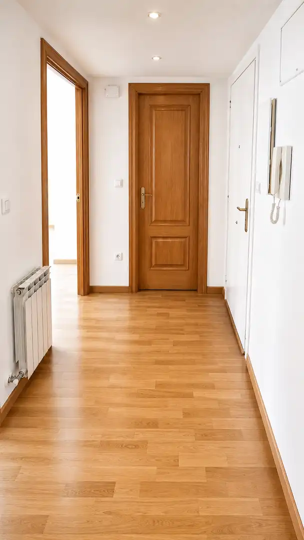 Wohnung zum Verkauf in Calle Gil Tarín, 12, La Muela Wohnung zum Verkauf in La Muela mit Heizung, Parkett und Abstellraum