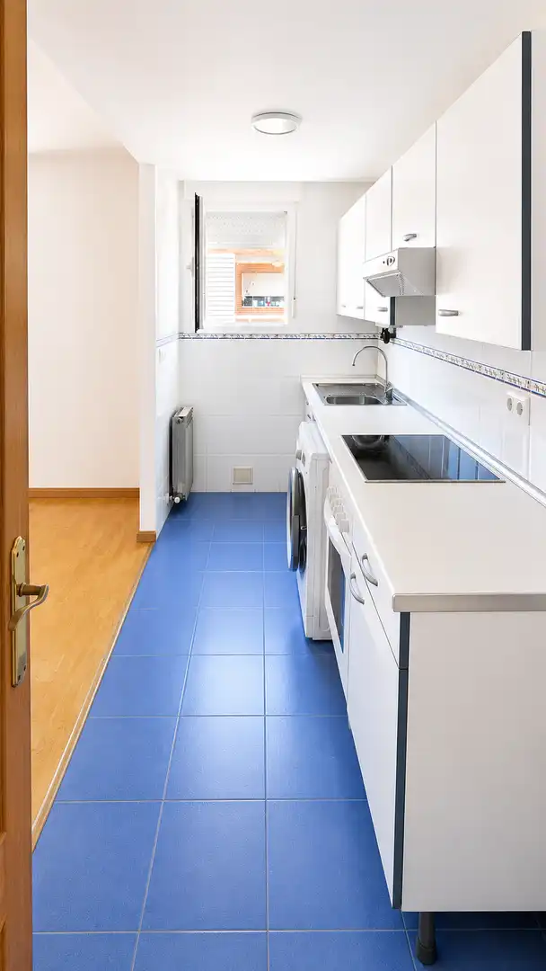 Wohnung zum Verkauf in Calle Gil Tarín, 12, La Muela Küche von Wohnung zum Verkauf in La Muela mit Heizung, Parkett und Abstellraum