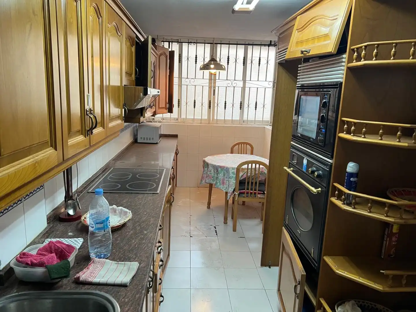 Piso en venta en Carretera Alfonso XIII, 60, Alfonso XIII Cocina de Piso en venta en Melilla con Jardín privado